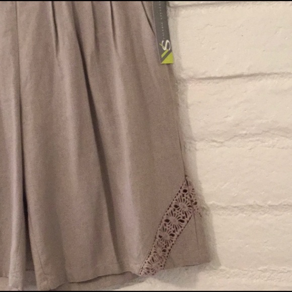 ⚡️2 for $20⚡️Valerie Stevens Linen Shorts 🩳 - Picture 3 of 7